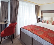 MS William Shakespeare Riviera Travel Deluxe Suite - Upper Deck