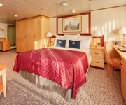Queen Elizabeth Cunard Queen Suite