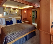 Queen Elizabeth Cunard Master Suite