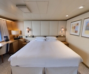 Arcadia P&O Cruises Suite Balcony Bath