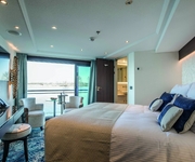 MS George Eliot Riviera Travel Superior Suite - Diamond Deck