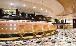 MSC Musica Class gold bar 2