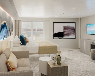 Photo of cabin: Forward-facing Club Balcony Suite With Large Balcony