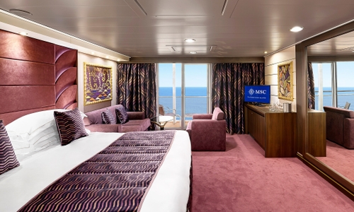 YACHT CLUB DELUXE GRAND SUITE