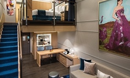 Crown Loft Suite with Balcony