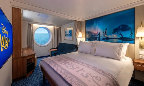 Deluxe Oceanview Stateroom