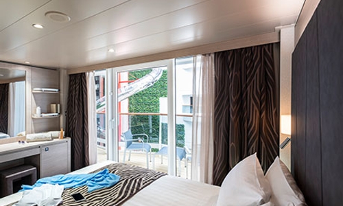 Deluxe Balcony  With Promenade & Ocean View Fantastica