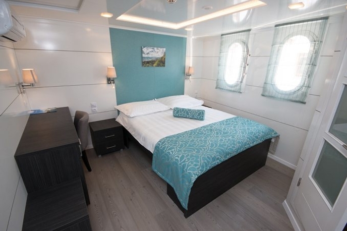 Photo of cabin: Outside Cabin - Lower & Upper Decks
