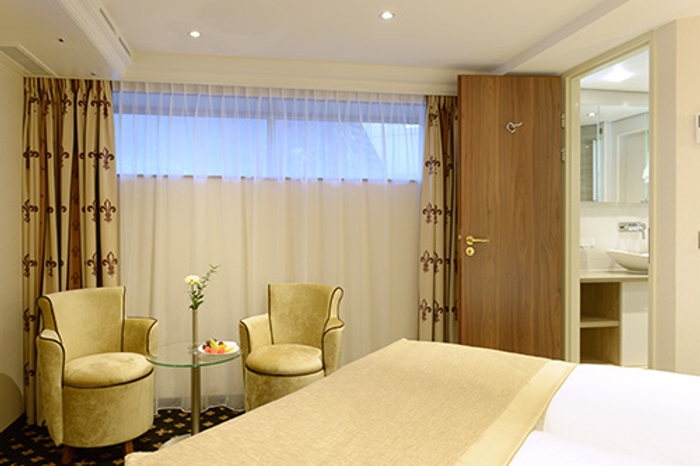 Photo of cabin: Emerald Deck - Superior Suite (Lower)