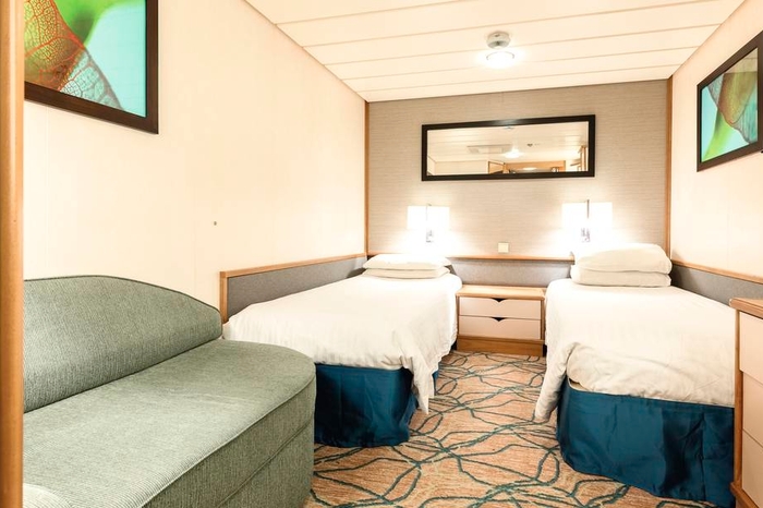 Photo of cabin: Inside