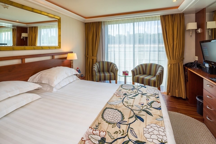 Photo of cabin: French Balcony