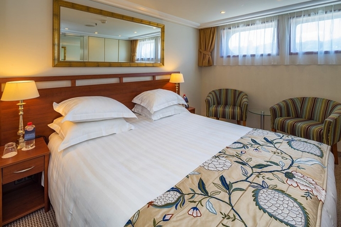 Photo of cabin: Fixed Window