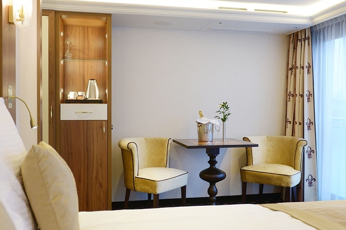 Photo of cabin: Deluxe Suite - Diamond Deck