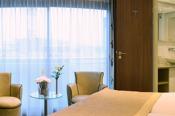 Photo of cabin: Superior Suite - Ruby Deck