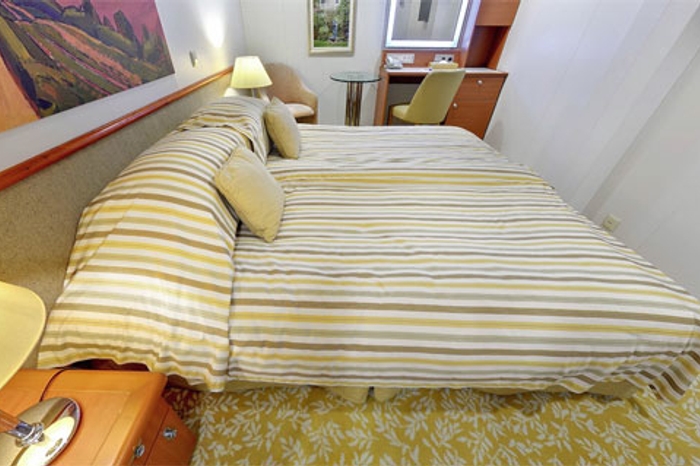 Photo of cabin: Superior Interior