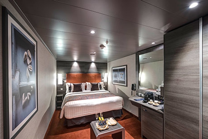 Photo of cabin: Yacht Club Interior Suite