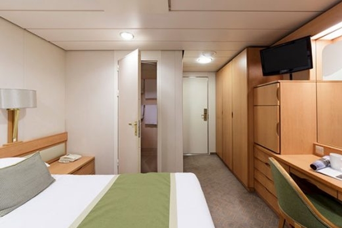 Photo of cabin: Inside