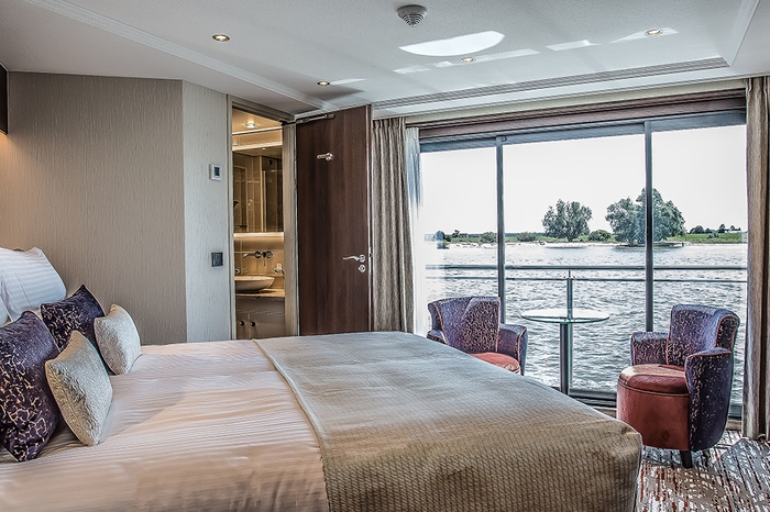 Photo of cabin: Superior Suite