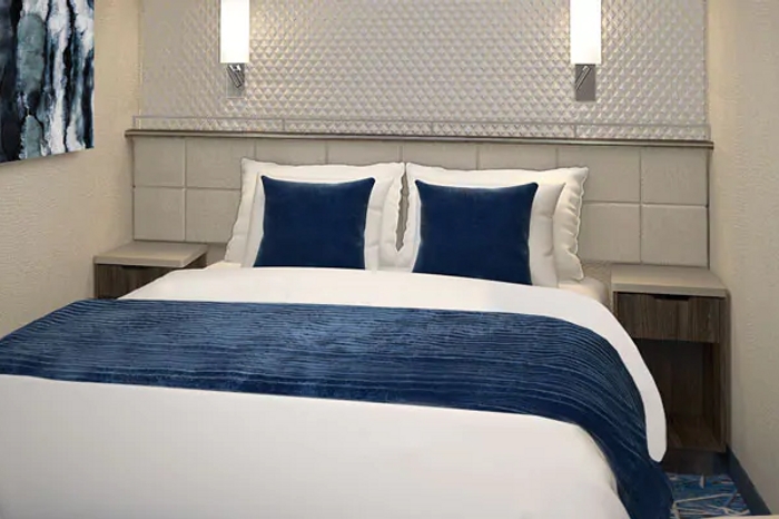 Photo of cabin: Sail Away Inside