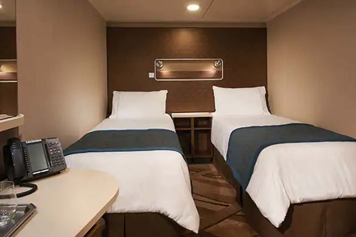 Photo of cabin: Inside