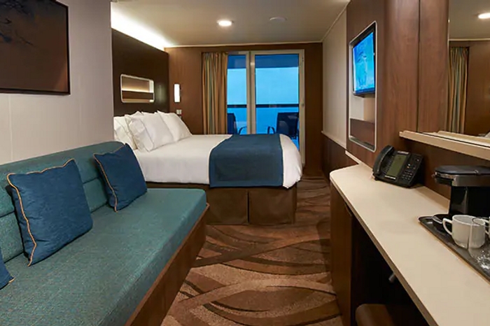 Photo of cabin: Spa Club Balcony Suite