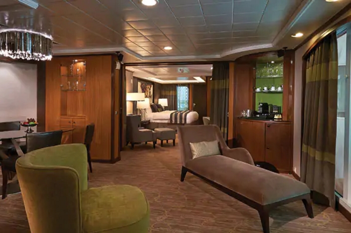 Photo of cabin: The Haven Deluxe Owner's Suite with Balcony