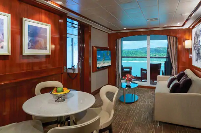 Photo of cabin: 2-Bedroom Deluxe Family Suite with Balcony