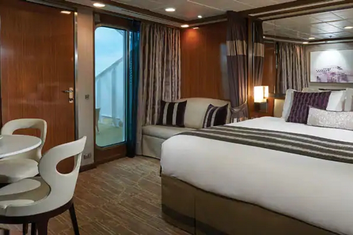 Photo of cabin: Aft-Facing Penthouse with Balcony