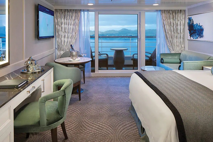 Photo of cabin: Penthouse Suite