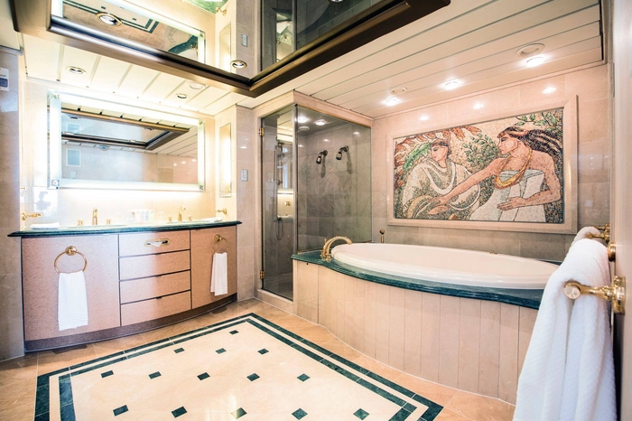 Photo of cabin: Royal Suite