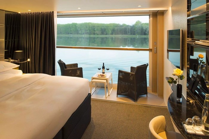 Photo of cabin: Deluxe Balcony Suite