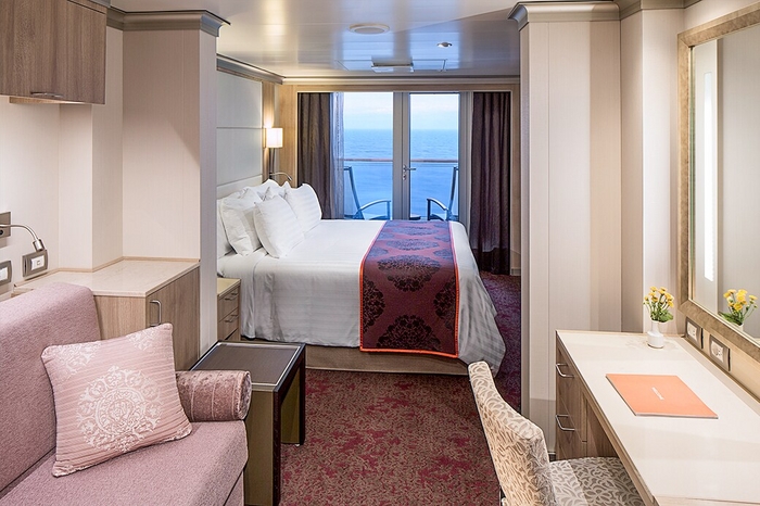 Photo of cabin: Aft-View Vista Suite