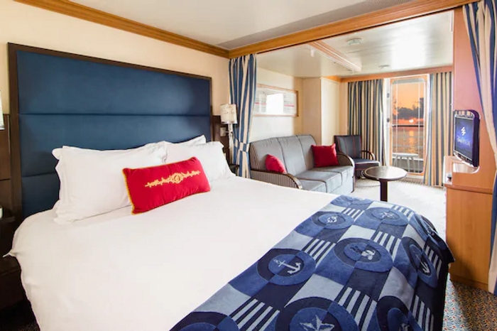Photo of cabin: Deluxe Family Oceanview Stateroom With Verandah