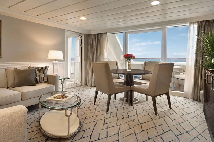 Photo of cabin: Owner's Suite