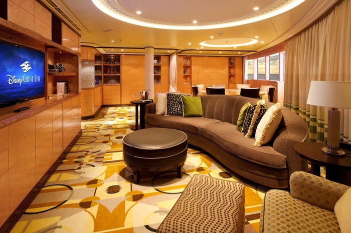 Photo of cabin: Concierge Royal Suite with Verandah