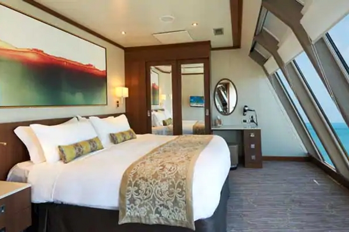 Photo of cabin: Deluxe Owner's Suite