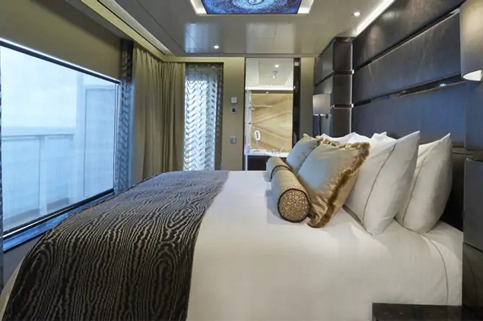 Photo of cabin: Deluxe Owner's Suite with Large Balcony