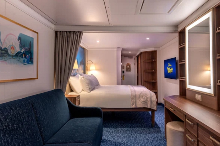 Photo of cabin: Deluxe Family Oceanview Stateroom