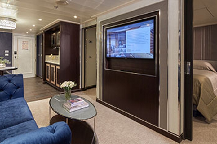 Photo of cabin: Penthouse Suite