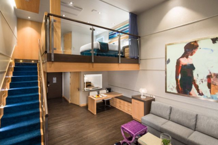 Photo of cabin: Crown Loft Suite