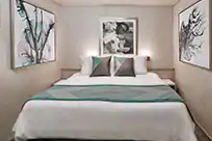 Photo of cabin: Inside