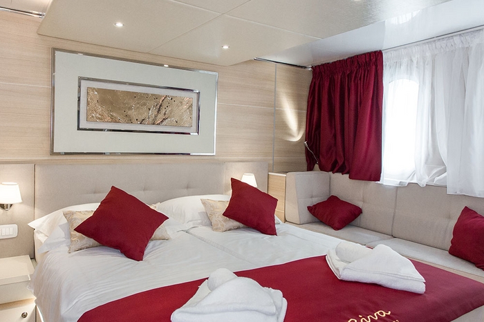 Photo of cabin: Main Deck