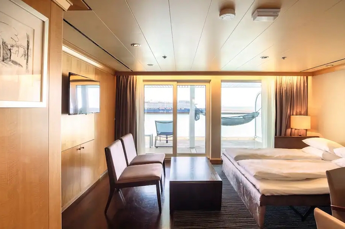 Photo of cabin: Executive Suite