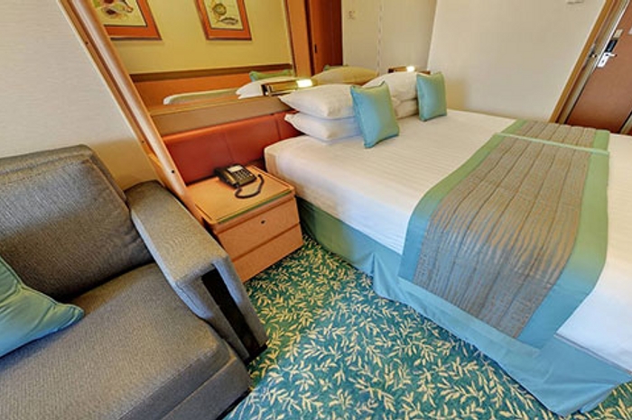 Photo of cabin: Single Balcony Suite