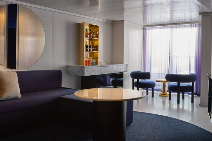 Photo of cabin: Posh Suite