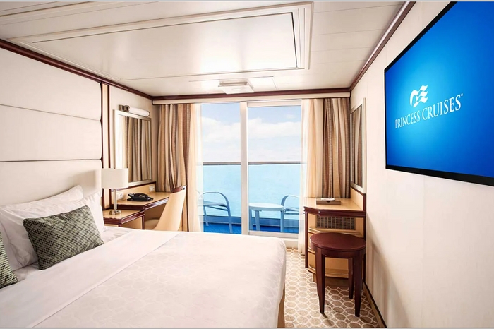 Photo of cabin: Balcony Two Lower Beds