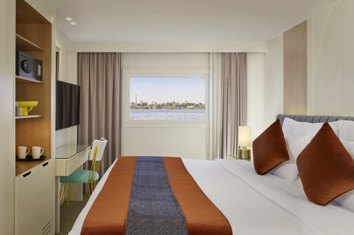 Photo of cabin: Fixed Window