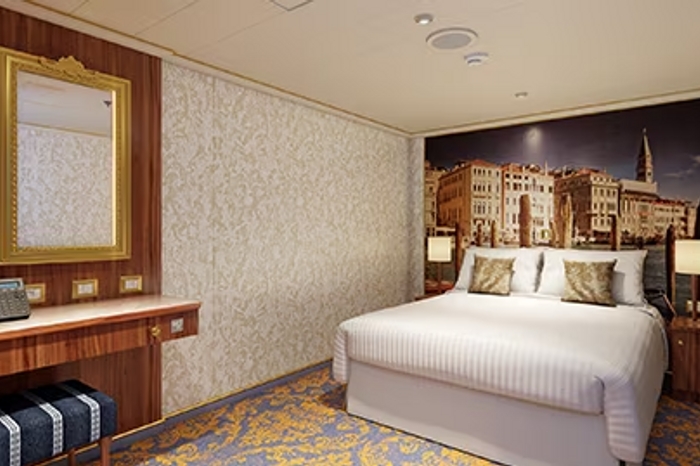 Photo of cabin: Interior