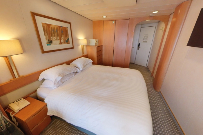 Photo of cabin: Deluxe Balcony