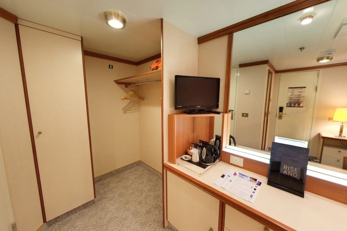 Photo of cabin: Single Inside